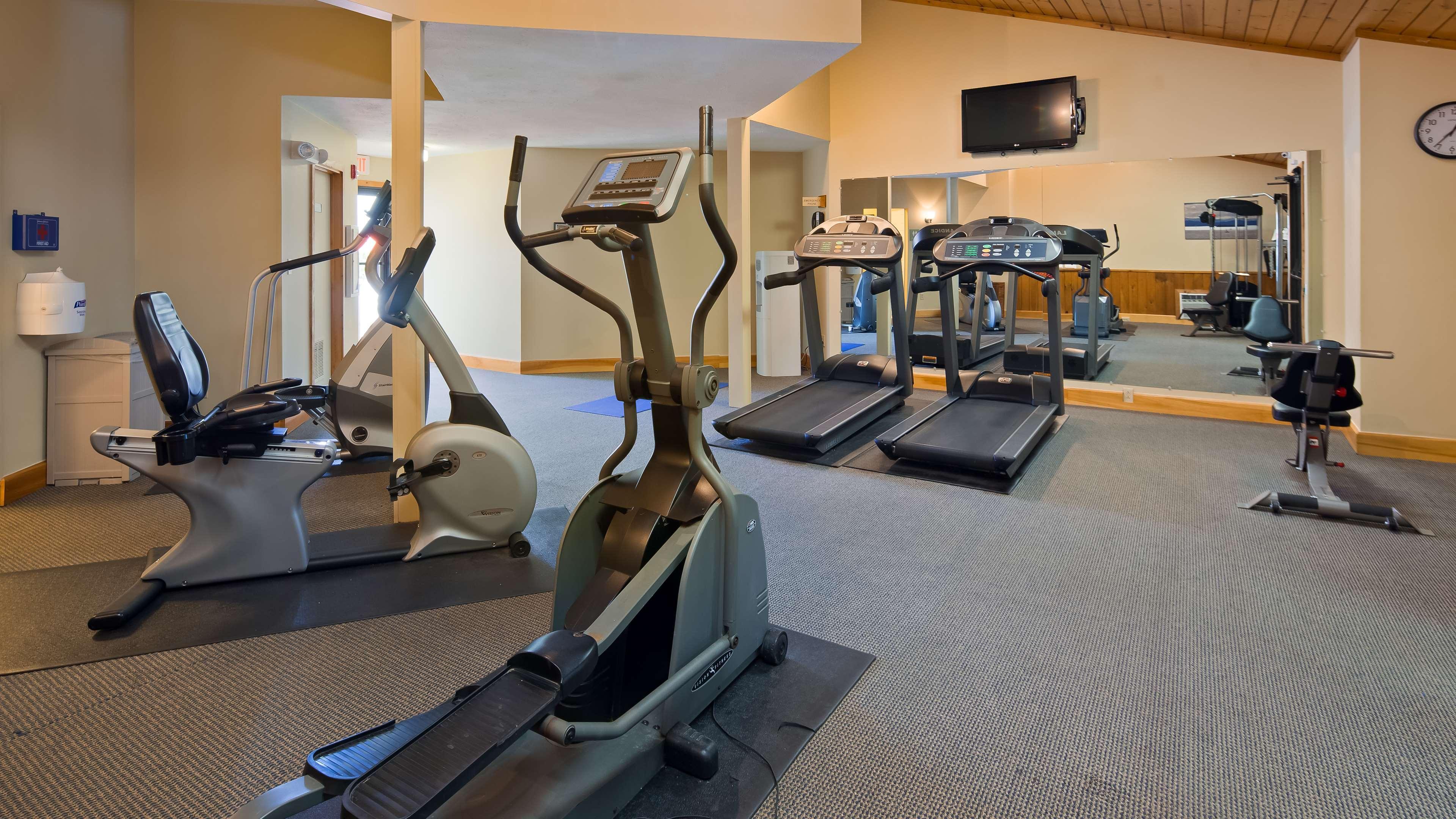 Best Western Plus Windjammer Inn & Conference Center Бърлингтън Екстериор снимка