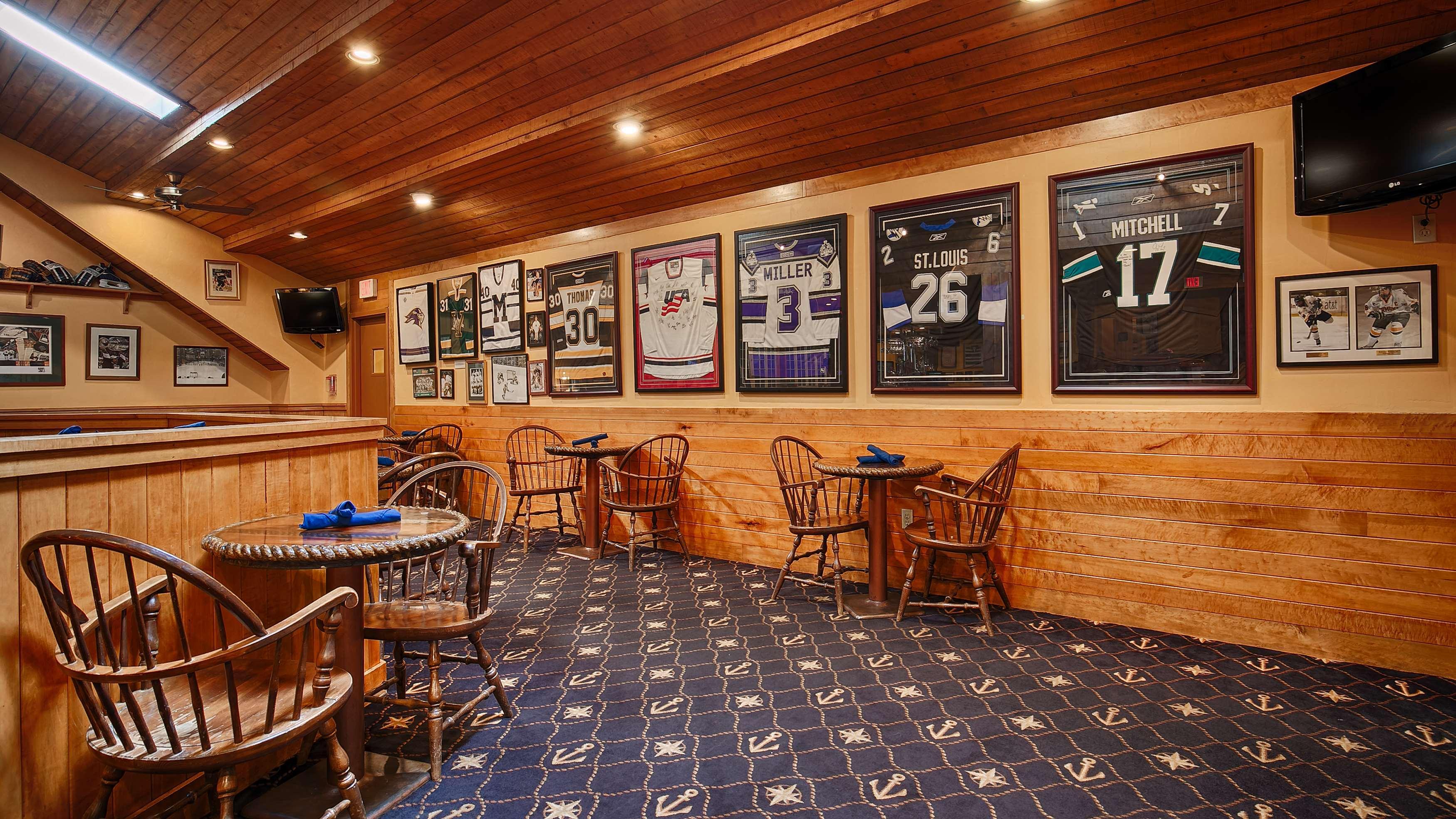 Best Western Plus Windjammer Inn & Conference Center Бърлингтън Екстериор снимка