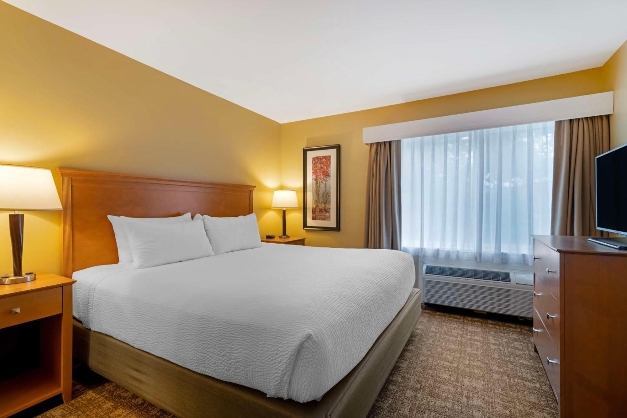 Best Western Plus Windjammer Inn & Conference Center Бърлингтън Екстериор снимка